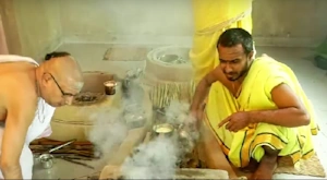 Adhvaryu - The Yajurvedic Purohita In Yajna